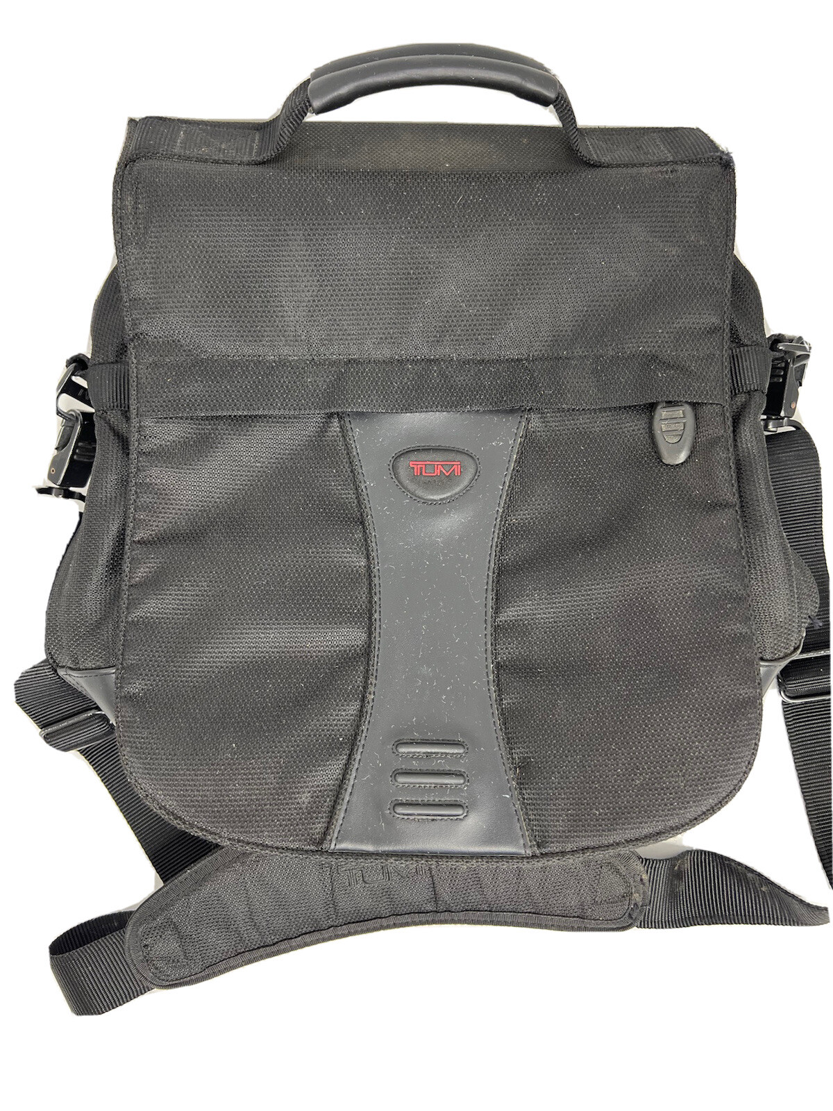 TUMI BLACK NYLON CROSSBODY SHOULDER MESSENGER BAG 589C Gem