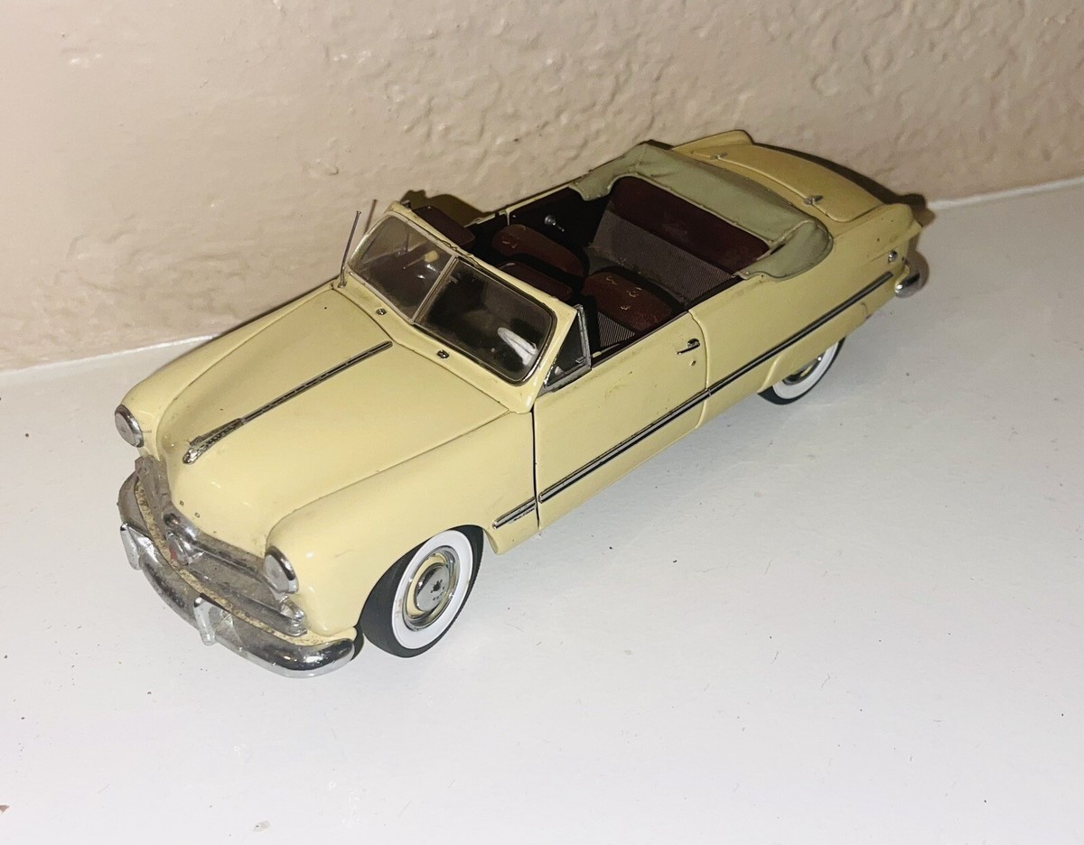 Gorgeous Danbury Mint 1949 Ford Custom Convertible 1:24 Scale