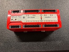 Allen Bradley 1791DS-IB8XOBV4 Devicenet Safety 8-input Module Ser A