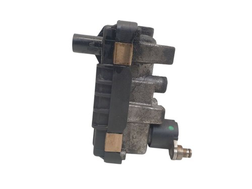 Stellmotor Turbolader M57306D3 Passt für BMW 5 Touring (E61) 530D 6NW009228