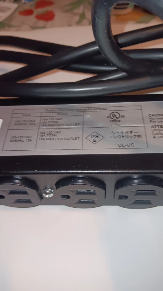 Unidad de distribución de energía para rack APC AP9562 120 V 15 A.Lote de 10.Recogida local.Vermont Foto 4 de 4