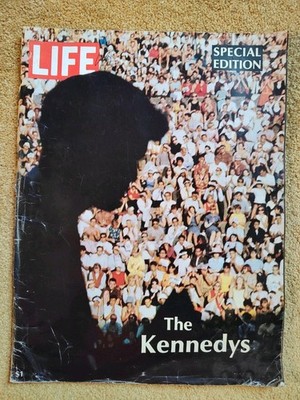 LIFE MAGAZINE ''THE KENNEDYS'' SPECIAL EDITION Vintage 1968