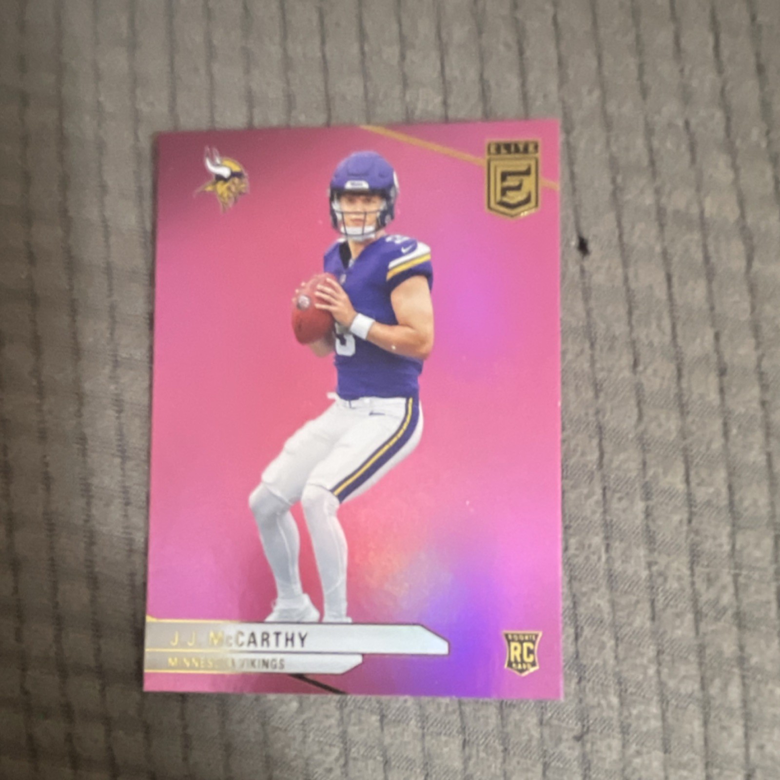 Panini 2024 Donruss Elite J.J. McCarthy #105 Pink Minnesota Vikings Rookie Card