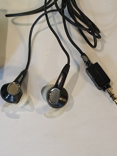 Bose Triport IE Wired 3.5mm Earbuds With Case For Parts Or Repair. - Picture 2 of 8