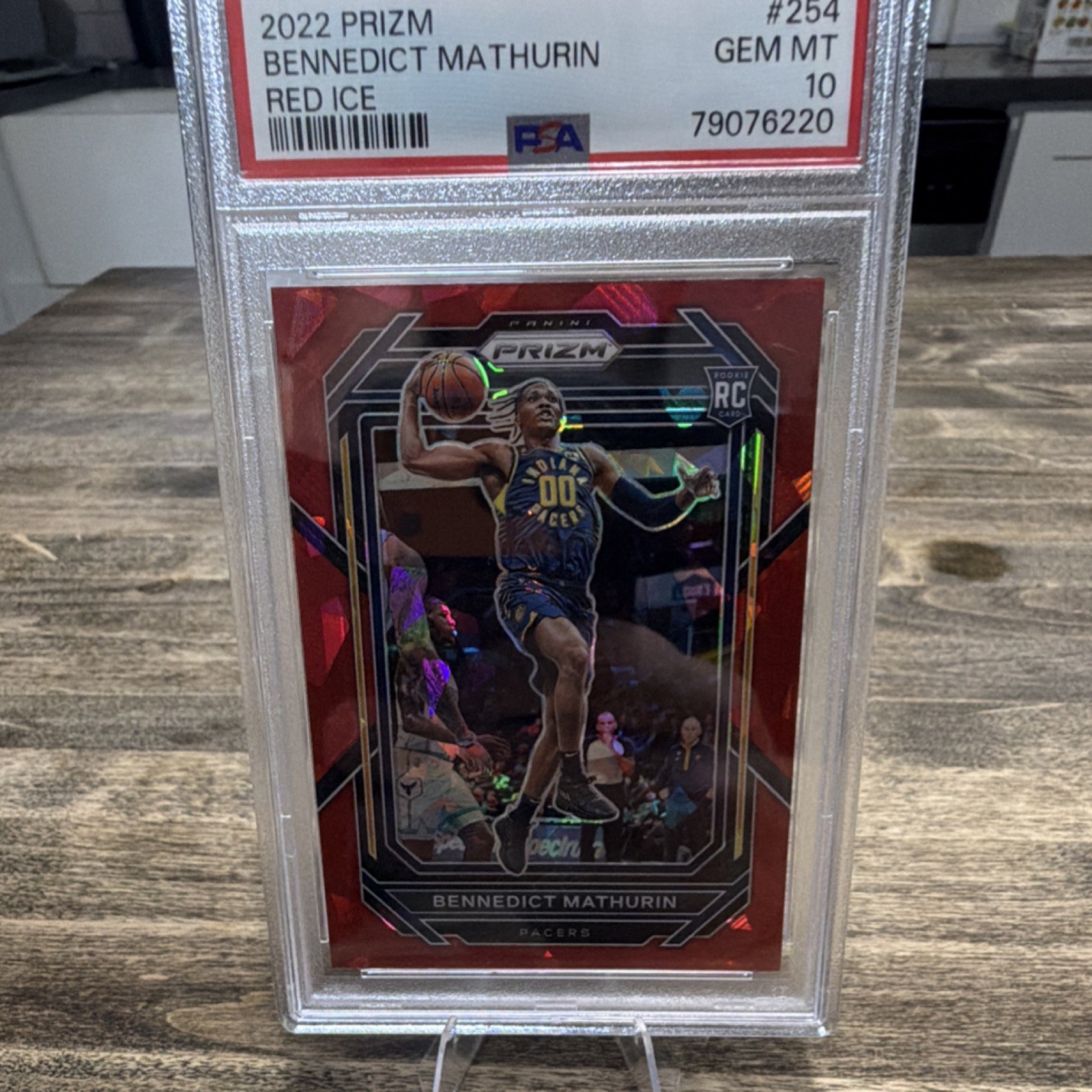 2022-23 Panini Prizm Red Ice Rookie Bennedict Mathurin Pacers #254 PSA 10