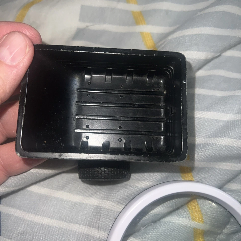 Carro cortacésped de suministro de tractor escala 1:16, falta enganche, uso para piezas, fundido a presión Foto 4 de 4