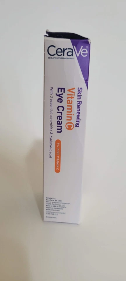 Crema de ojos CeraVe Skin Renowing Vitamina C, crema debajo de los ojos para ojeras Foto 3 de 3