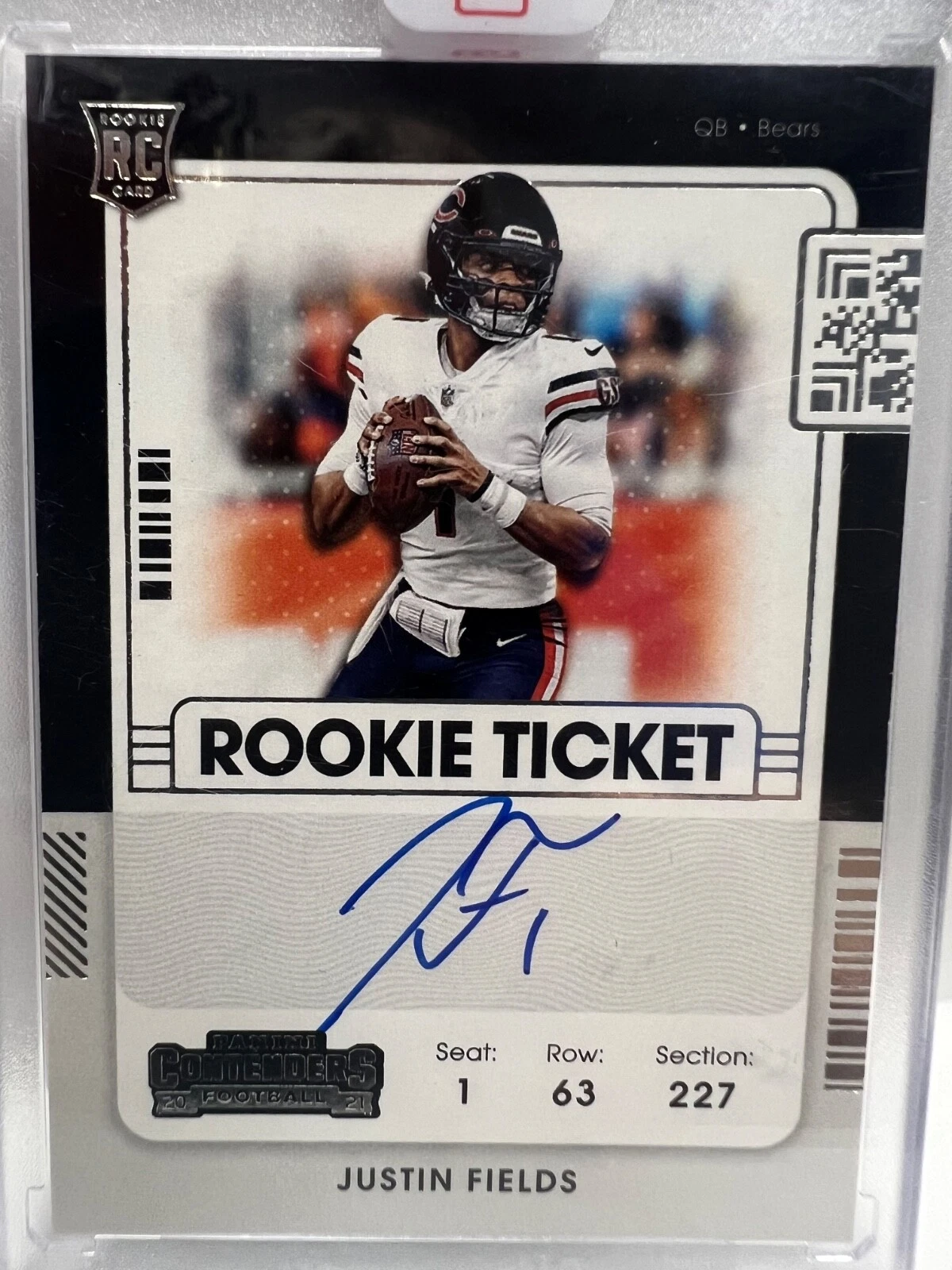 Justin Fields Panini Playoff Contenders Rookie Ticket Rps Autograph Preview Set #108 Variation-Blue