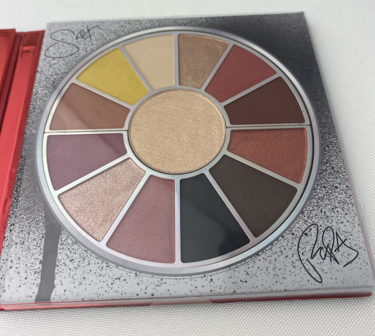 MILANI Salt N' Pepa Hot, Kool & Vicious Eyeshadow & Highlighter