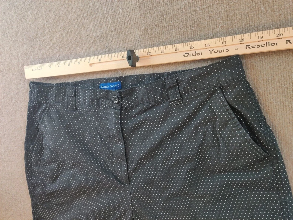 Karen Scott Bermuda Shorts Womens 18 Black White Polka Dots Stretch 36x12 Casual - Image 2 of 4