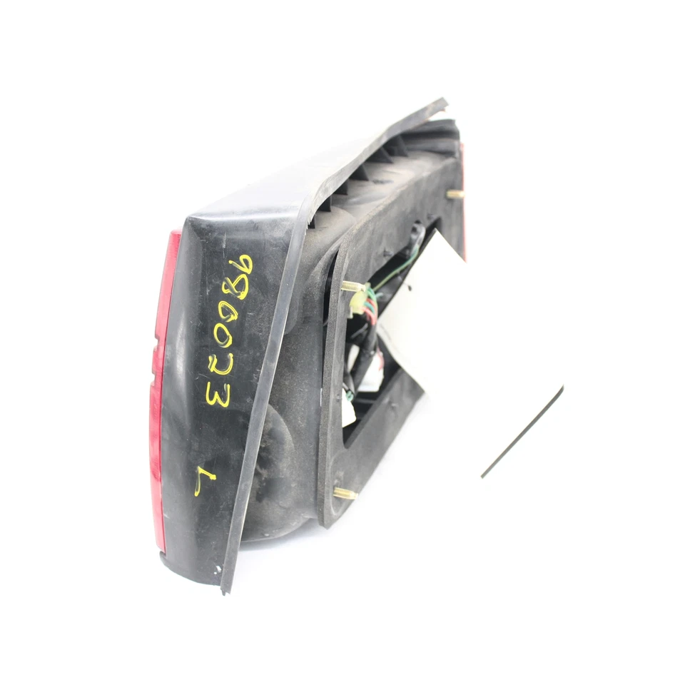 Lámpara trasera Hyundai Excel RL 1994 número de pieza - 166-58576L Foto 4 de 4