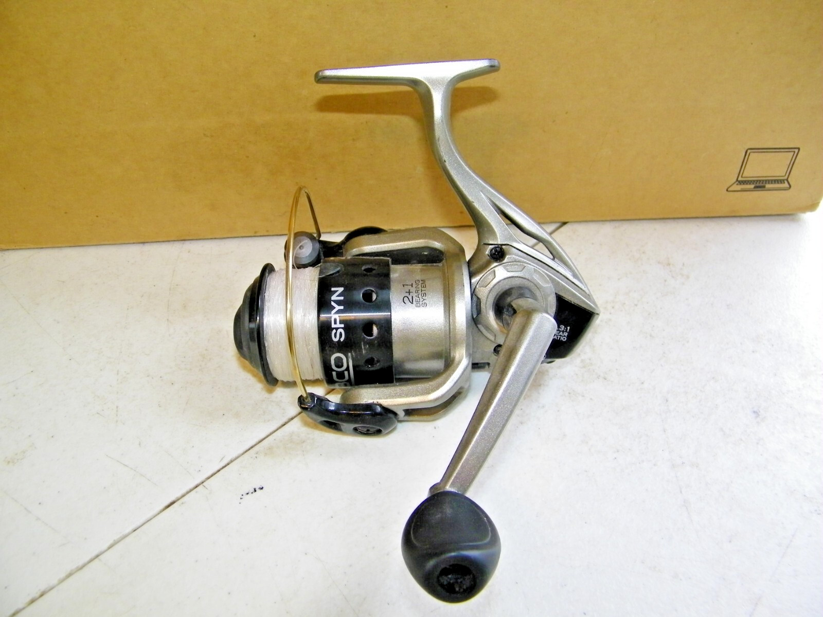 Zebco Spyn Size 20 Spinning Reel 5.3:1 Pre-Spooled