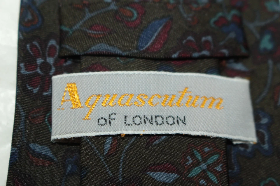 Corbata de seda AQUASCUTUM hecha en Italia F70663 Foto 4 de 4