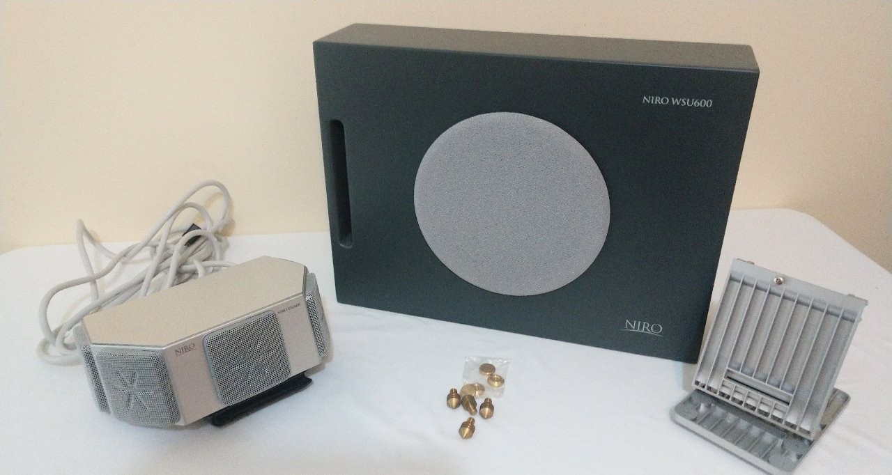 Niro 5.1 Upgrade Surround Sound System with 5 Speakers and Subwoofer - Excellent Condition