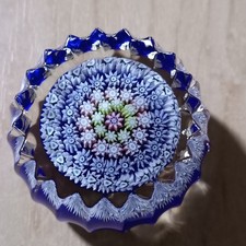 Perthshire Briefbeschwerer klein Millefiori Paperweight geriffelt facettiert signiert 4,5 cm