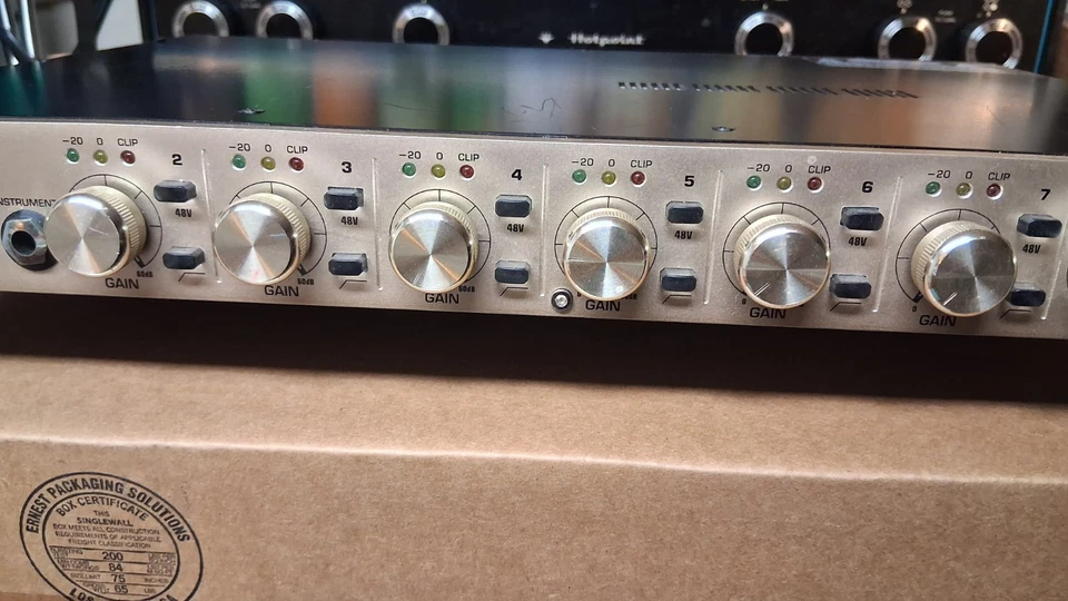 ALTO ESOTAR MP8D (PREAMPLIFICADOR MICRÓFONO 8 CANALES CON SALIDAS DIGITALES) Foto 4 de 4