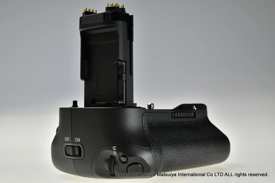 Poignée de batterie Canon BG-E11 authentique presque comme neuve pour 5D... - Photo 4/4