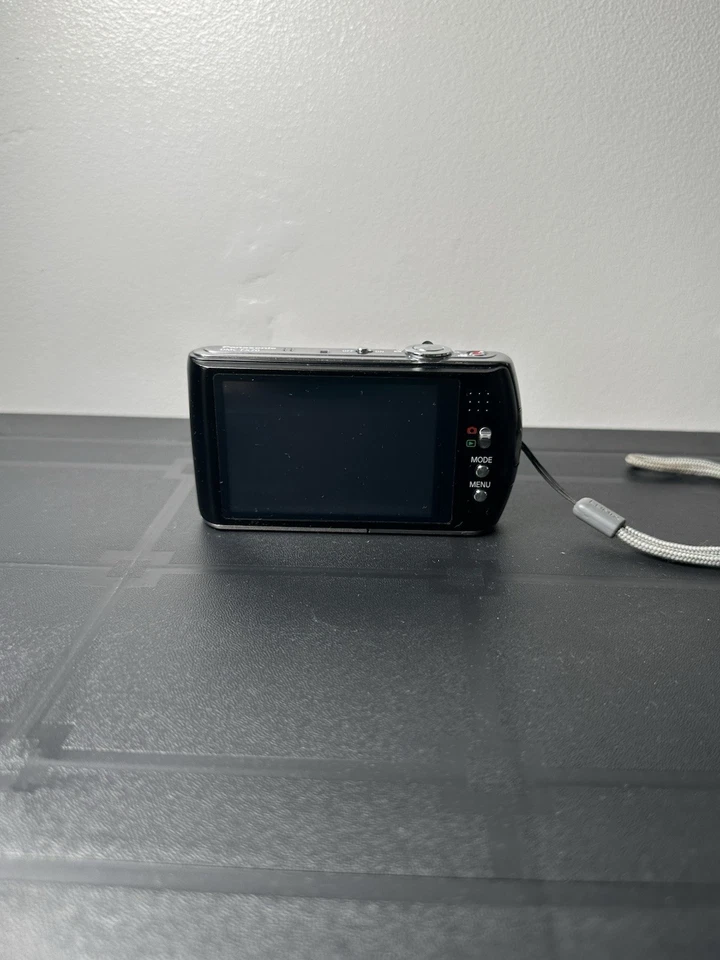 Panasonic Lumix Camera DMC FX70 - Touchscreen Digital Camera Fully Tested, photo 3 of 5