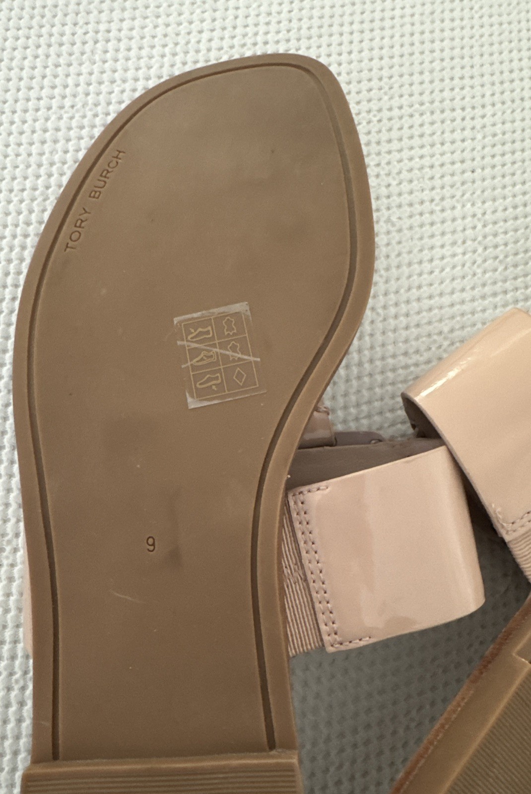 TORY BURCH GEORGIA SANDAL SOFT PATENT SHEEP -SIZE 9 thumbnail 7