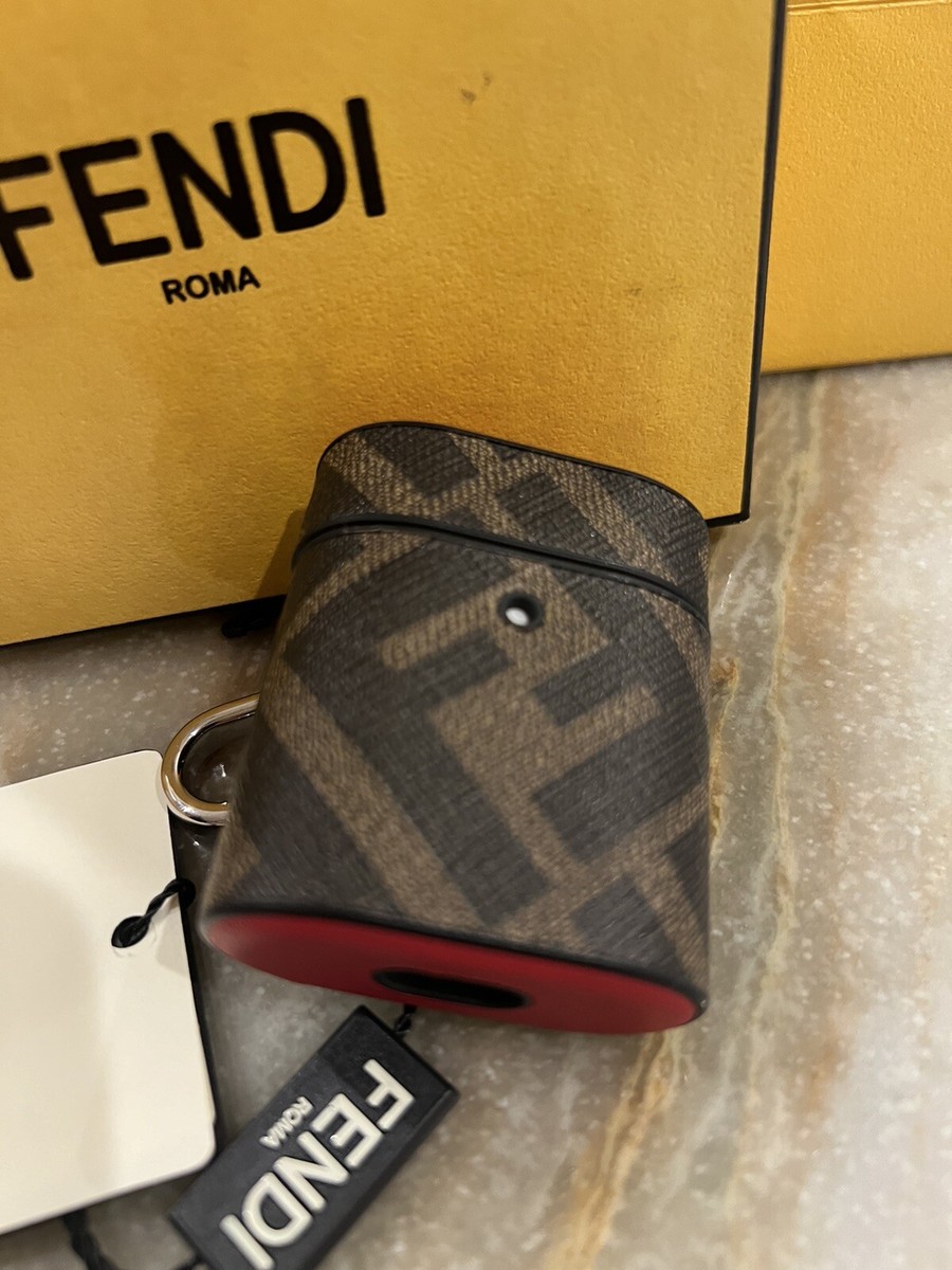 フェンディ　Airpods ケース (FENDI) フェンディAirpods proケース 個性 FENDI エアーポッズ保護