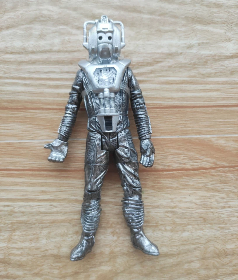 Figura de acción Doctor Who Cyberman 5,5" antigua suelta A1 Foto 2 de 4