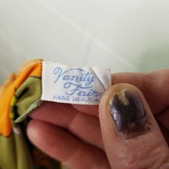 Vtg 60s Vanity Fair floral mod full slip go go psychedelic 32 - Image 3 of 4