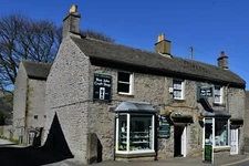 Photo 6x4 Castleton: The Blue John Craft Shop  c2016