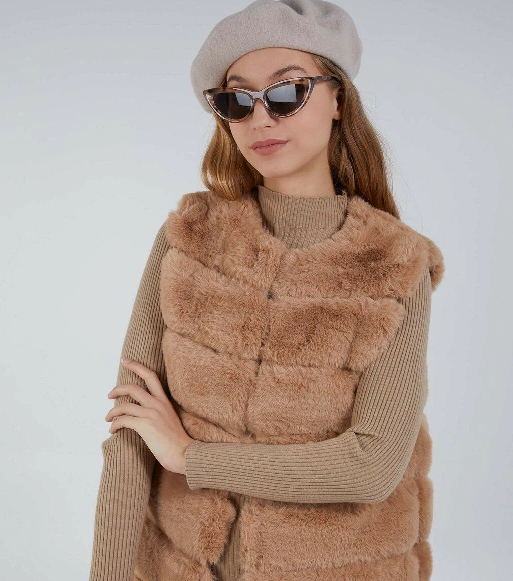 Beige fur gilet discount
