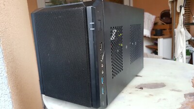 ITX PC Scharkoon QB One I3 4130, 120gb Crucial SSD,  4GB