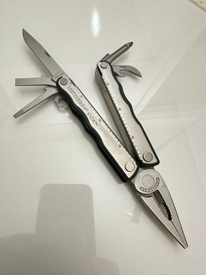 LEATHERMAN Kick Multi Tool Knife EXCELLENT