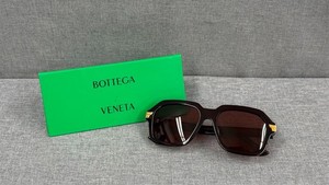 Bottega Sunglasses Case | eBay display picture 1
