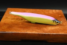 GINREI 9028 Gold Pink Trout Lure for Lake Trout, Rainbow Trout, and Stream Fishi