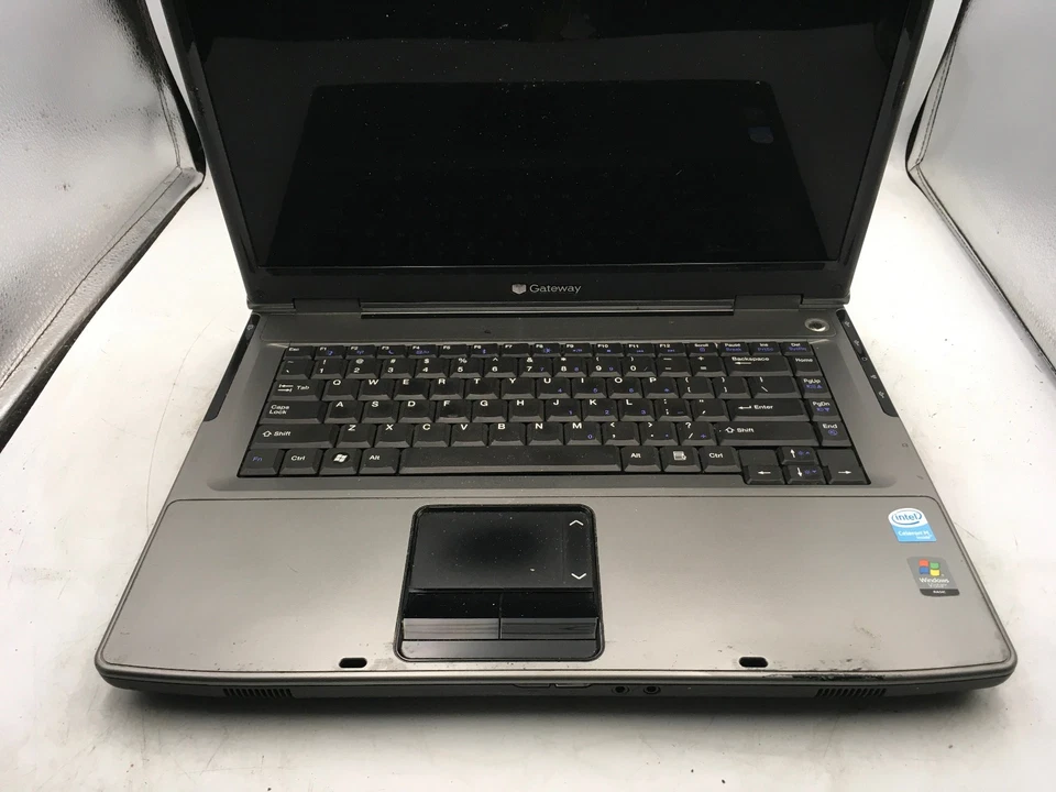 GATEWAY MA7 ML6228 - FOR PARTS/NO POWER - INTEL CELERON M - NO RAM -READ DESC-BB - Image 3 of 4