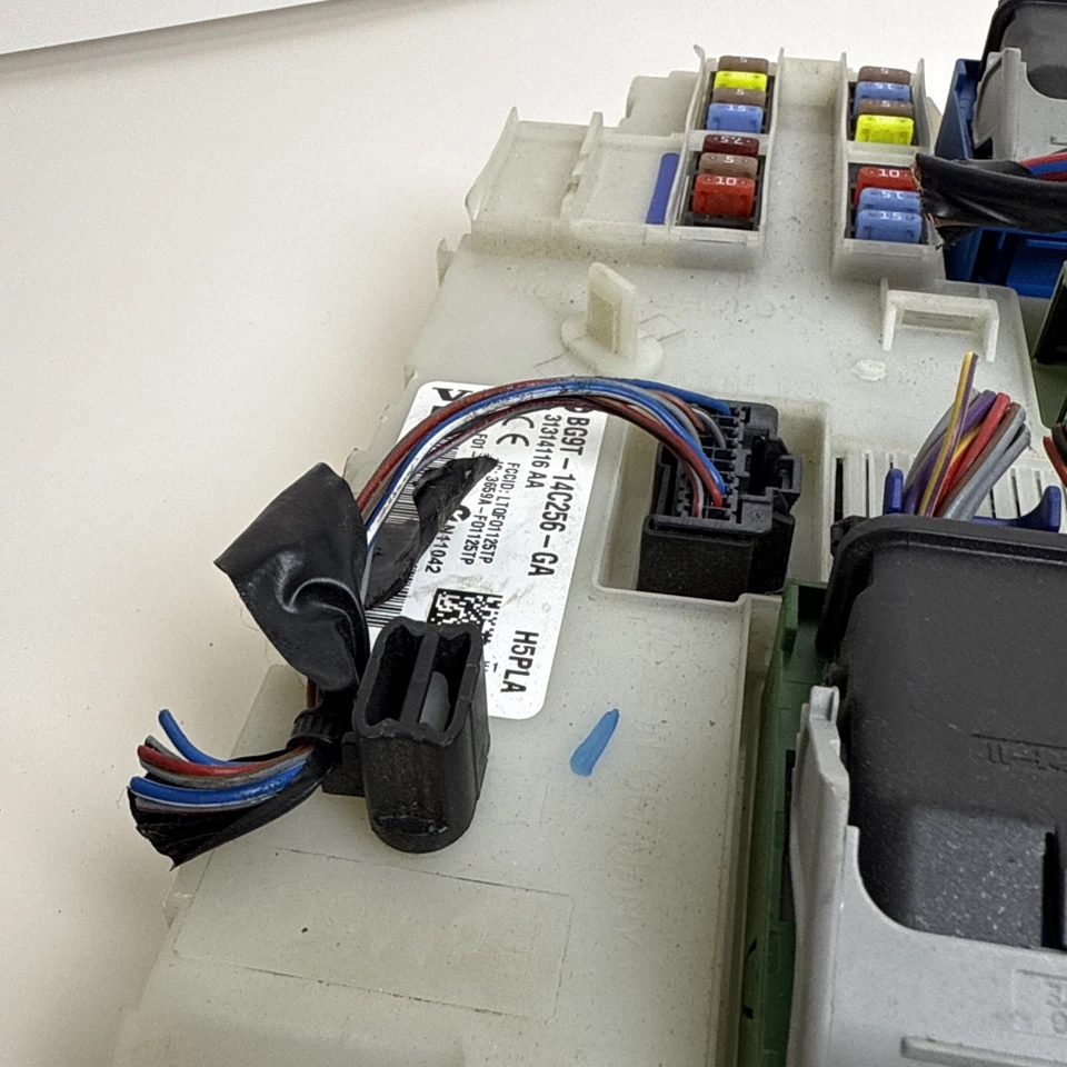 Volvo XC60 2012 módulo de control de caja de fusibles BG9T-14C256-GA fabricante original Foto 2 de 4