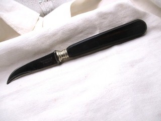 tire bouchon ancien coupe muselet CHAMPAGNE CHANOINE FRERES vins.