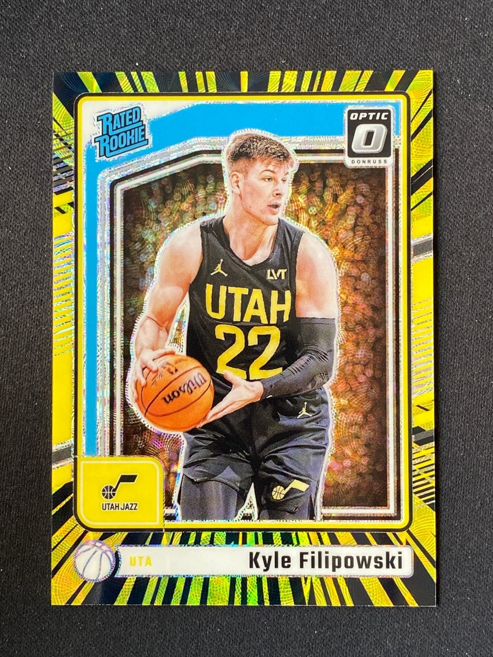 Kyle Filipowski 2024-25 Panini Donruss Optic Electricity Prizm /75 #300