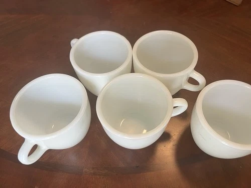 Set Of 5 Vintage Pyrex White Milk Glass Coffee Tea Cups Mugs