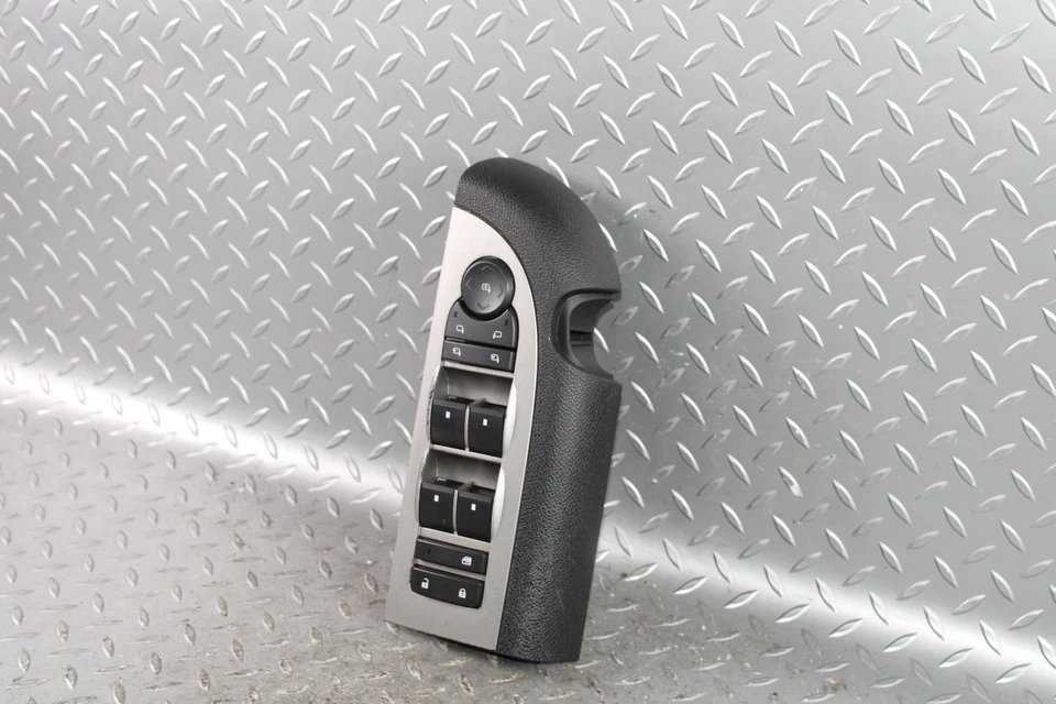 07-13 Silverado Crew Black Silver Front Driver Master Window Lock Control Switch Foto 2 de 4