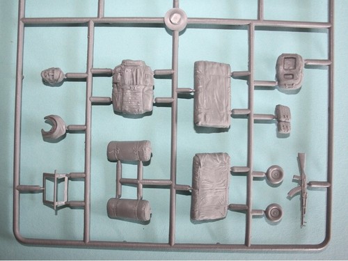 Kit de figuras MASTER BOX 24076 1:24 Vadim. Pоst-apocalíptico. El último puente №4 - Imagen 9 de 12