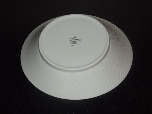 Wedgwood Ethereal 101 White Bone China Large 27cm Serving / Vegetable Bowl /Dish - Picture 5 of 6