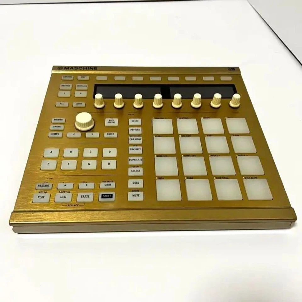 MASCHINE MK2 Vintage Gold Limited Edition - Image 3 of 4