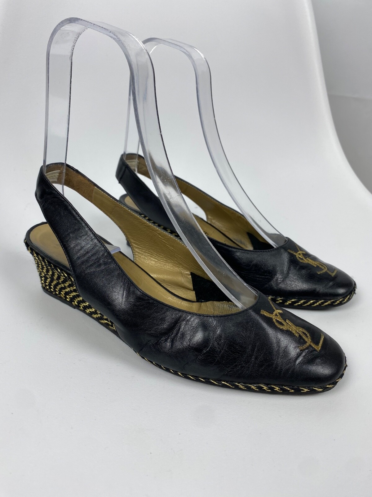 Sandali Yves Saint Laurent in vera pelle con cinturino taglia 37