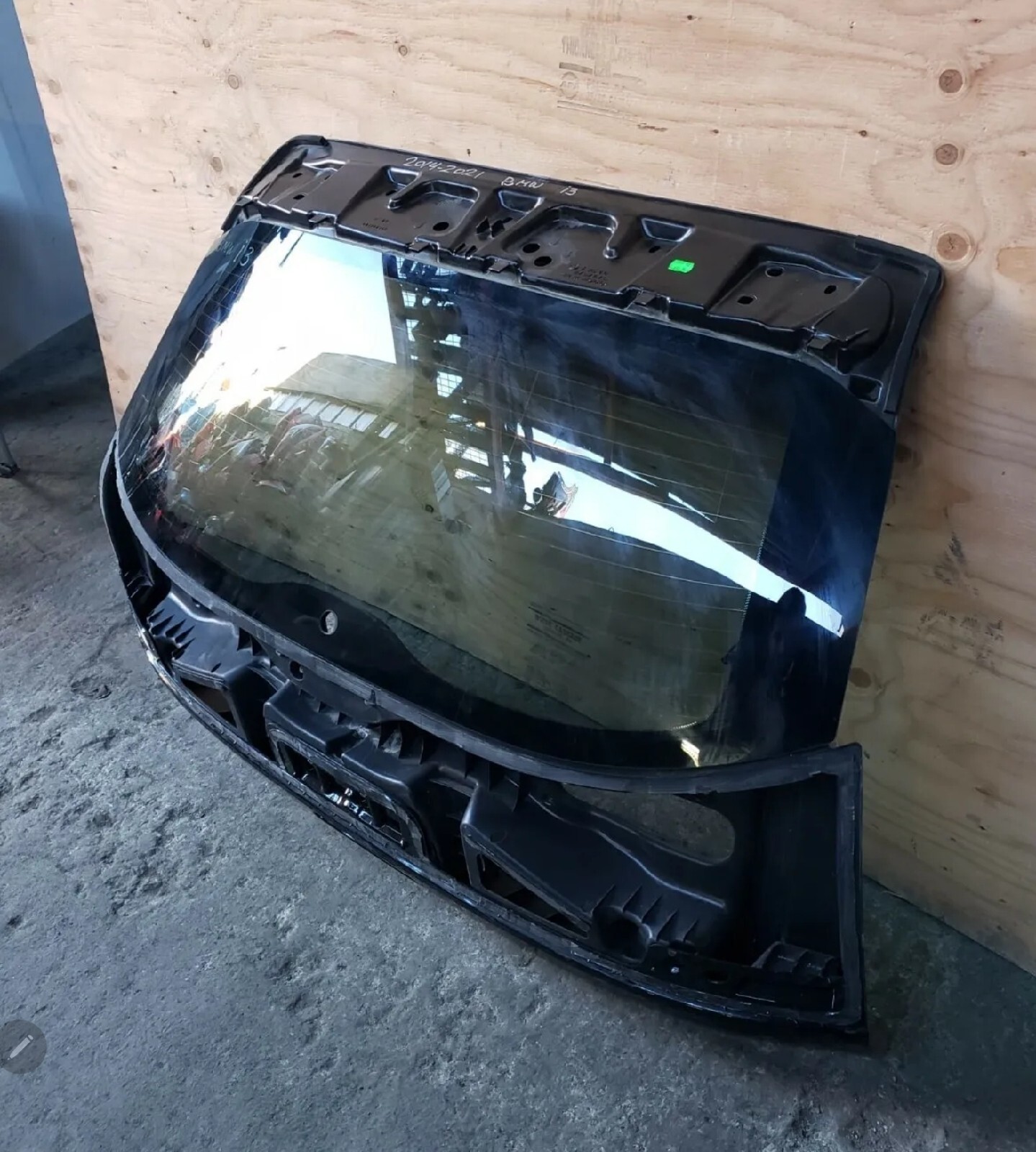 20142021 BMW i3 TAILGATE LIFTGATE W/GLASS OEM eBay