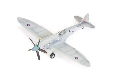 LEVEL 1 MODEL KIT SUPERMARINE SPITFIRE PR.XIX AIRCRAFT 1/72 BY