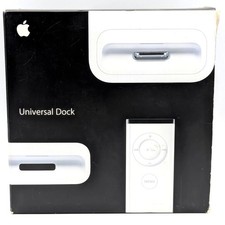 Apple Universal Dock MB125G/A iPod iPhone A1256 Remote 5 Adapters 30 Pin Vintage