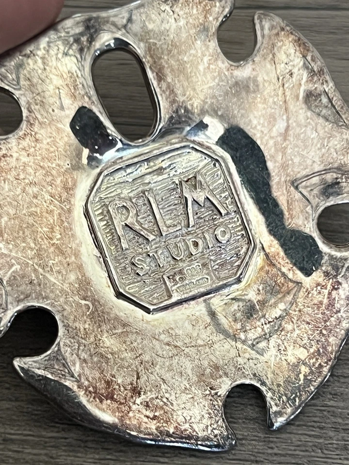 Colgante de dólar de arena de plata esterlina 925 RLM Studio Robert Lee Morris Foto 3 de 4