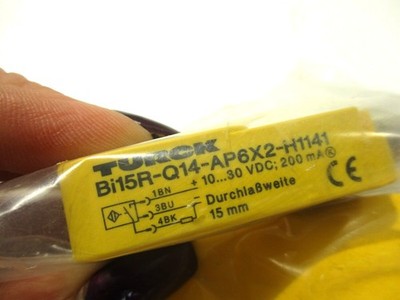NEW TURCK BI15R-Q14-AP6X2-H1141 Inductive Proximity Sensor