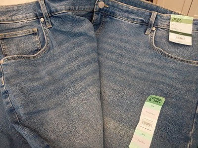 Terra & Sky Core Straight Jeans Light Washed 26 Waist New With Tags. High Rise.
