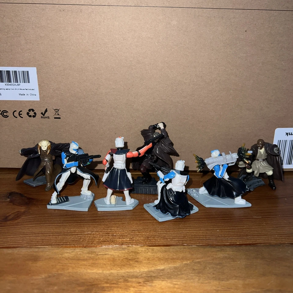 Star Wars Battle Packs Unleashed : Arc Troopers : +3 Bonus Jedi Figures (Lot A) - Image 2 of 2