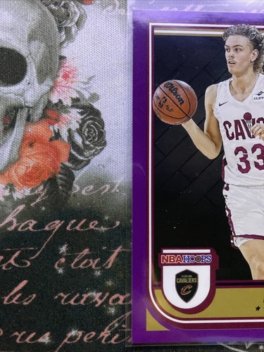 LUKE TRAVERS 2022-23 Panini NBA Hoops 🏀 Rookie Purple Parallel SP RC - Picture 2 of 6